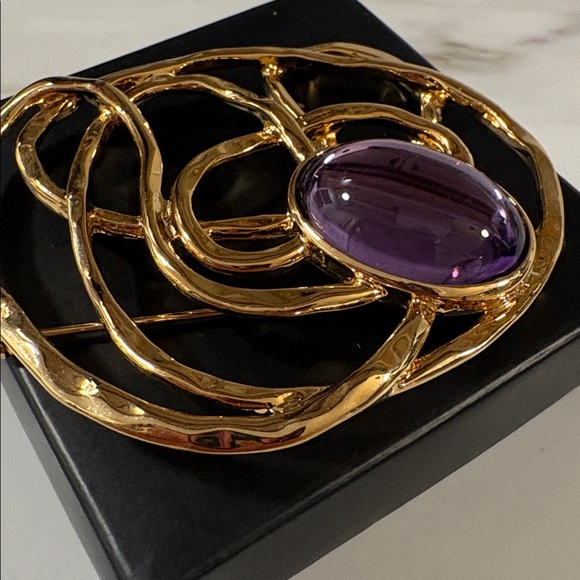 1993 Vtg Avon Faux Amethyst Gold Tone Brooch & Earrings Set Bold 90s Statement - Picture 6 of 16